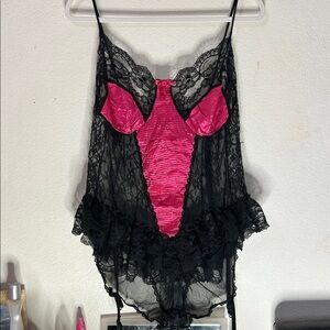 Y2K Vintage Elegant Black and Pink Lace Teddy Womens Size 2XL